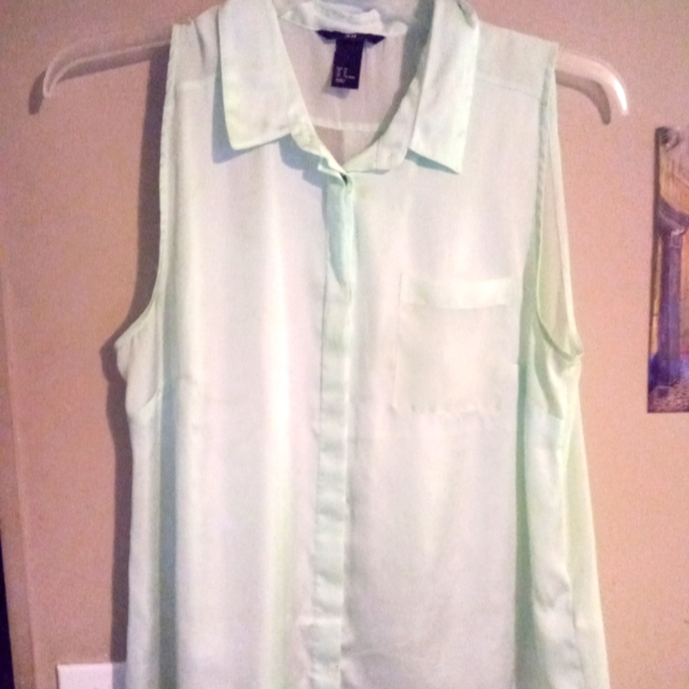 H and M Gorgeous cool green sleeveless blouse. Size 14.